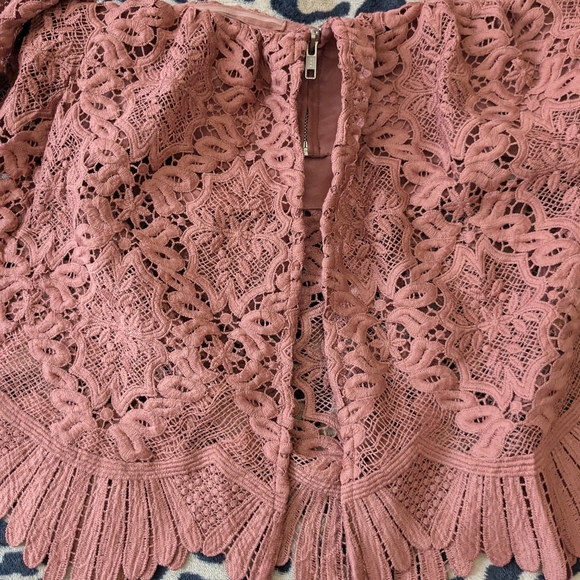 Lovers and Friends Lace Cropped top NWT Size S - Picture 2 of 6